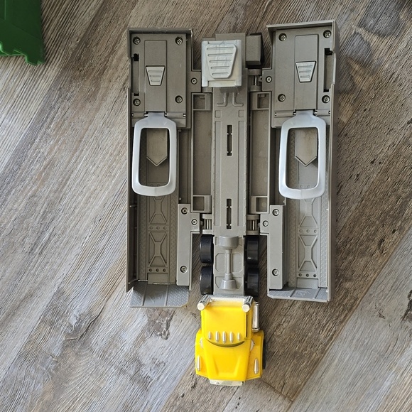 JOHN DEERE | HOT WHEELS | PLAYDOH lot of kids toys - Picture 3 of 7